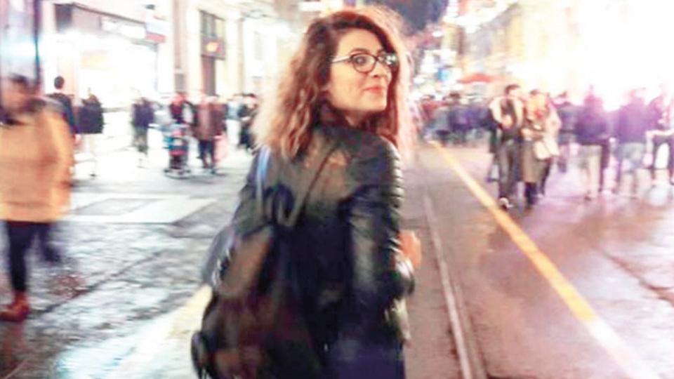 Kafede şal kavgası çığırından çıktı!