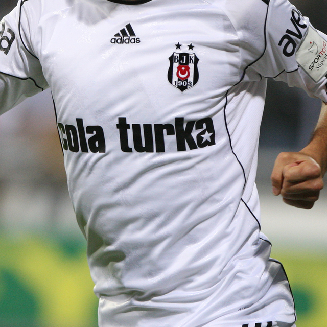 Beşiktaş'ın eski yıldızı altın ayakkabı aldı