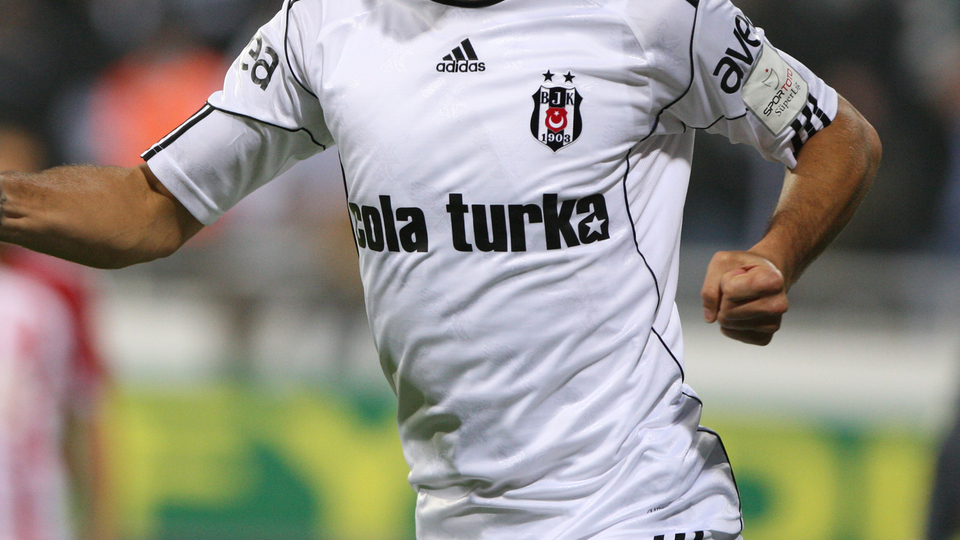 Beşiktaş'ın eski yıldızı altın ayakkabı aldı