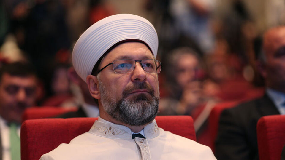 Diyanet İşleri Başkanı Erbaş'tan Berat Kandili mesajı