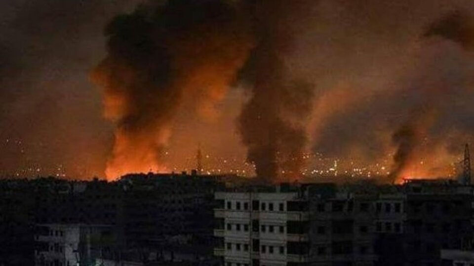 Suriye'de iki askeri üsse roketli saldırı