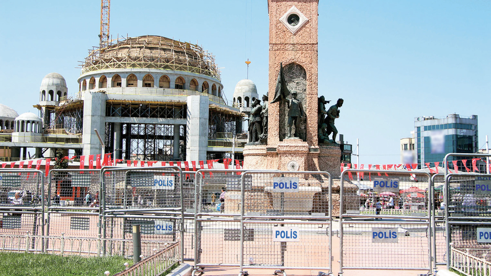 1 Mayıs nedeniyle Taksim'e güvenlik çemberi