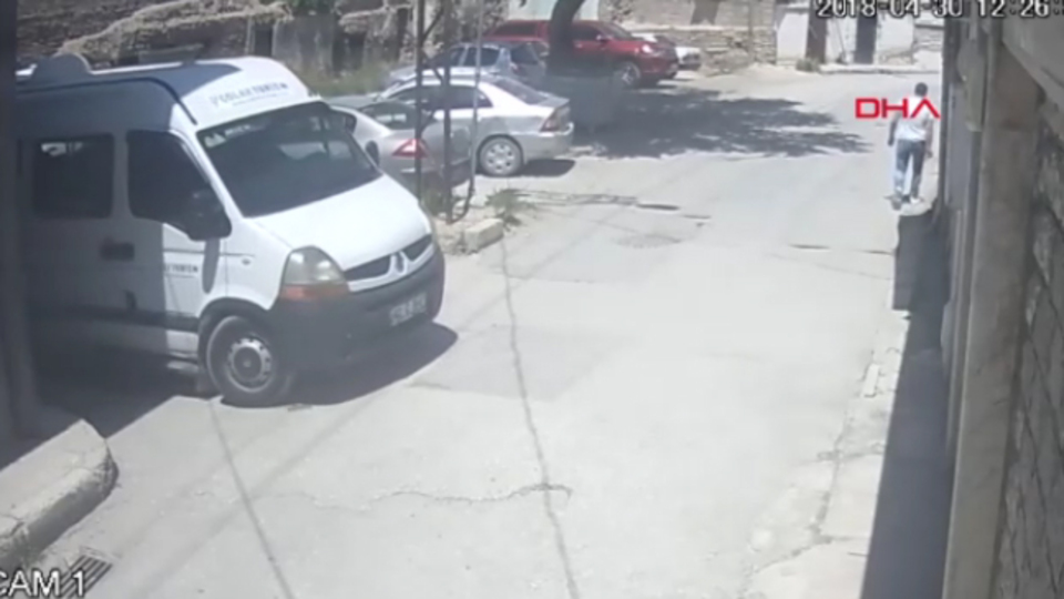 Yavaşça geliyordu, bu andan sonra yaşananlar korkunç!