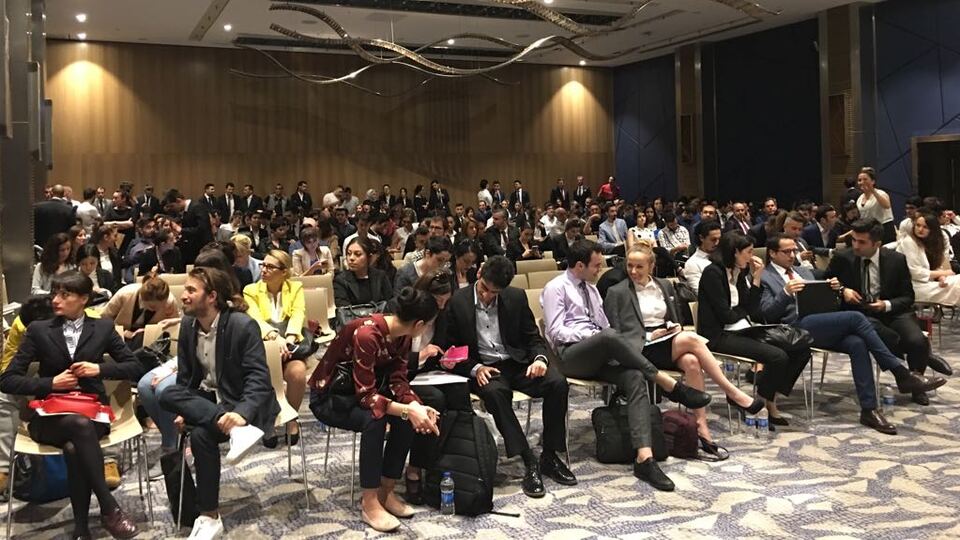 7 bin 500 lira maaşı duyan oraya koştu!