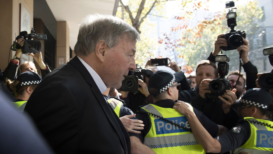 Vatikan'ın üç numaralı ismi cinsel istismardan yargılanacak!