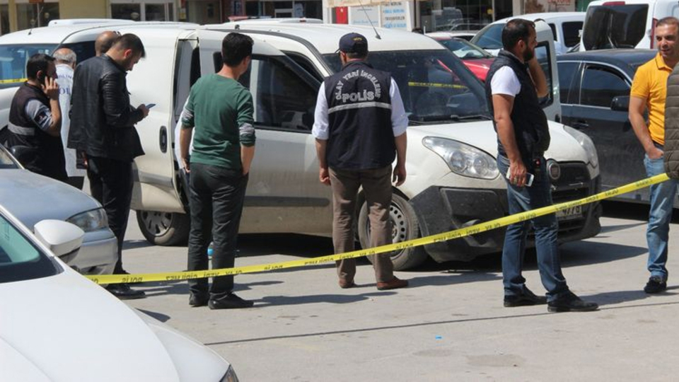 Konya'da para taşıyan araç soyuldu!