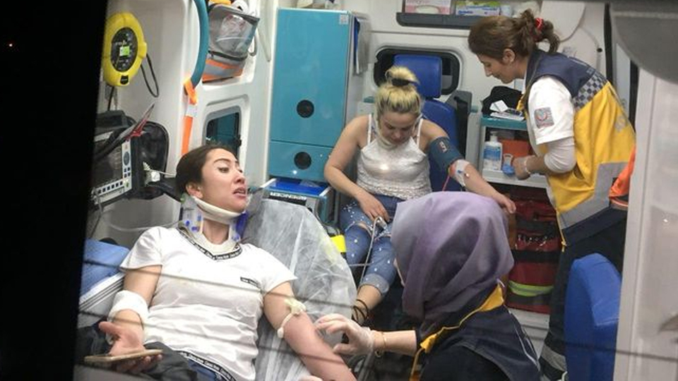 Trafikte kendini sıkıştıran eşiyle ilgili kararını verdi!