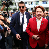 Meral Akşener adaylık başvurusu için YSK'ya gitti