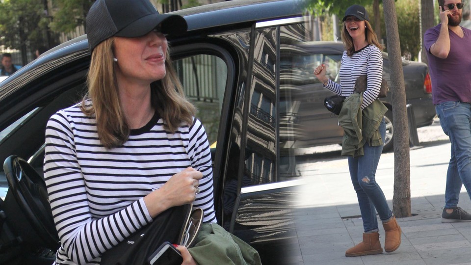 "Kırmızı ojelerim bozulmasın diye..."