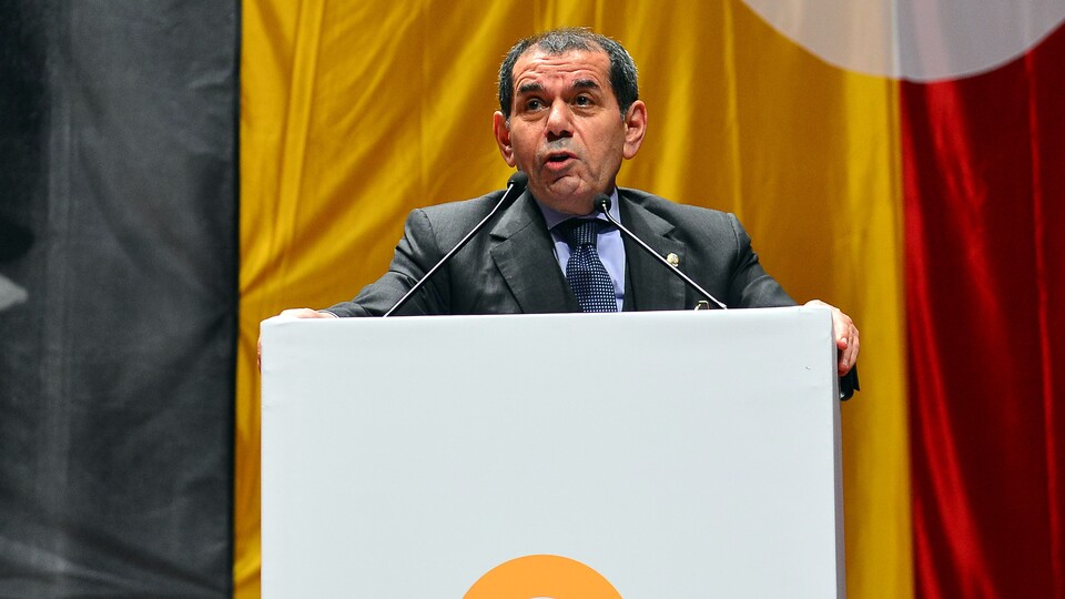 Gözler Dursun Özbek'te!