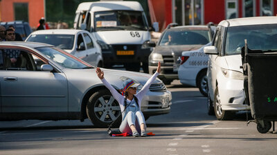 Ermenistan'da başkente girişler durdu, havaalanı yolu kapatıldı!