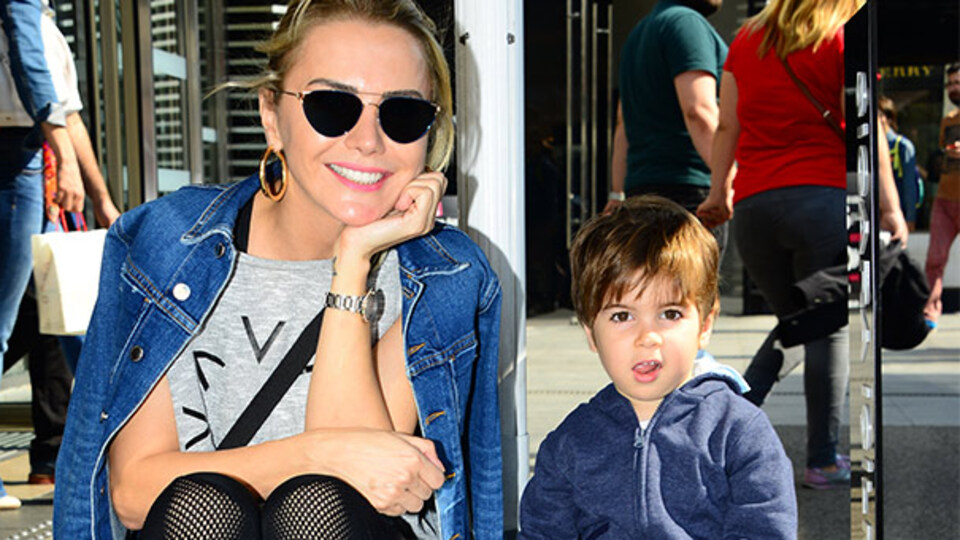 Ece Erken'in neşesi yerinde