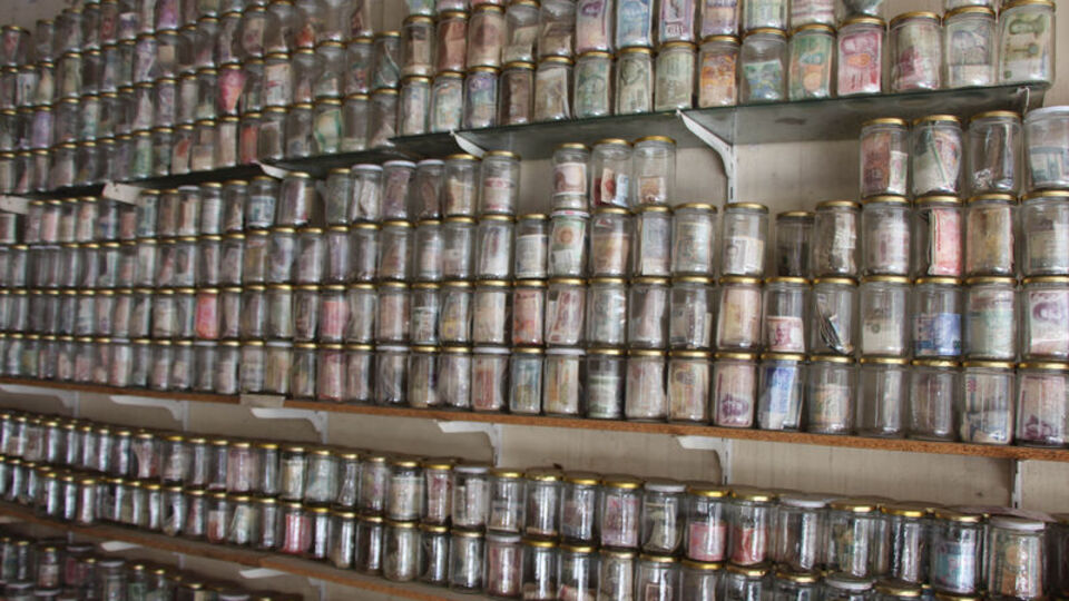 30 yıldır biriktiriyor! Toplam ağırlıkları 3 ton