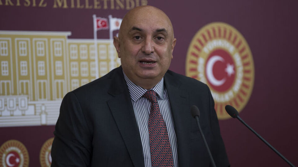 CHP'li Özkoç'tan, Bozdağ'ın 'Dört benzemezler' sözüne yanıt