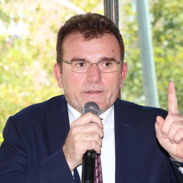 100 bin imza ile adaylık için başvuru yapan Vecdet Öz: İddialıyız