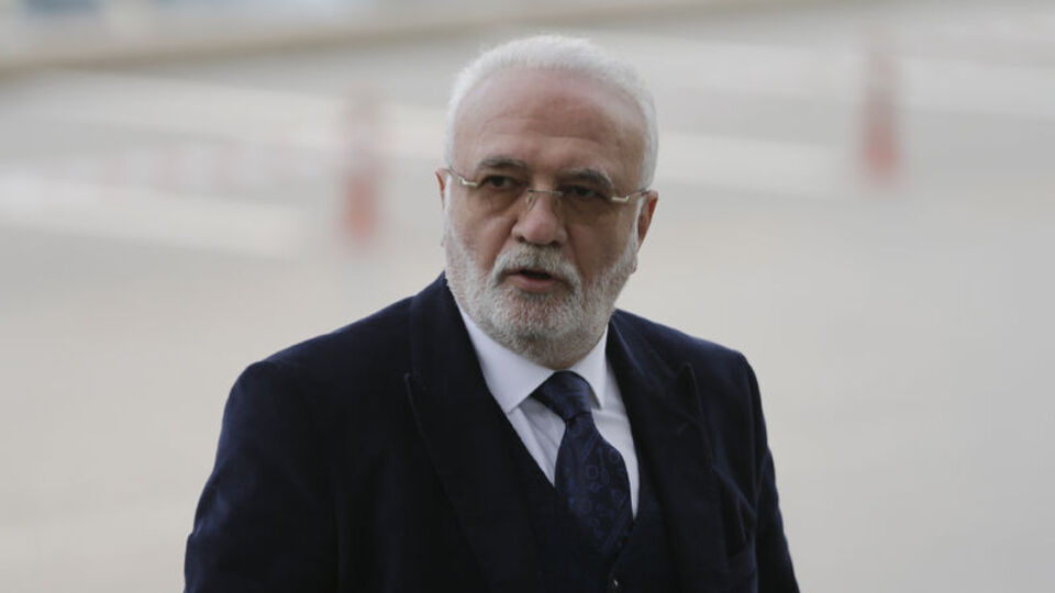 Elitaş: Abdüllatif Şener'in adaylığı CHP'lileri çıldırtır