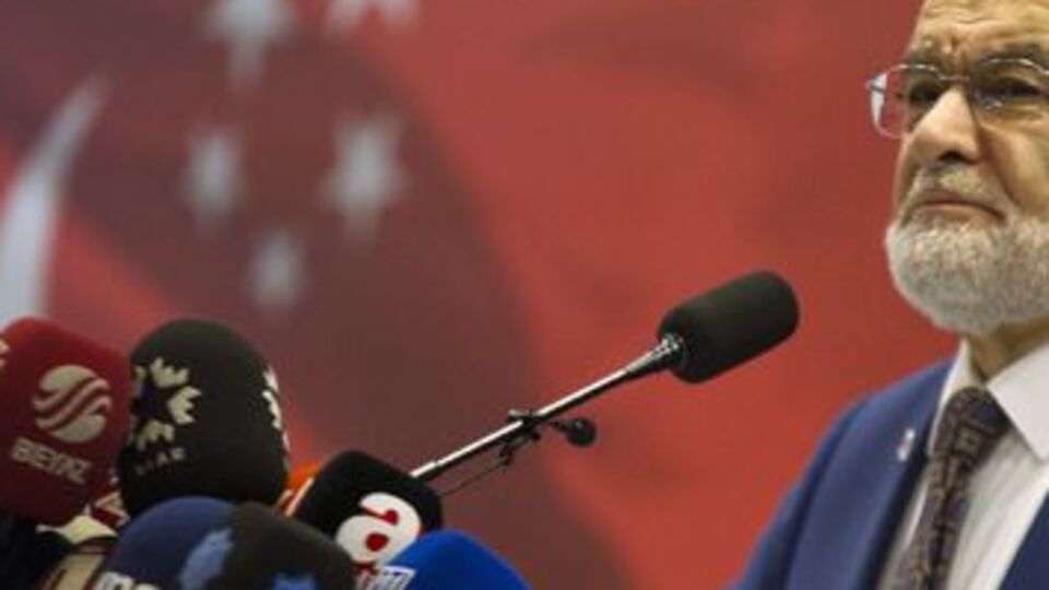 Karamollaoğlu adaylık başvurusunda bulundu