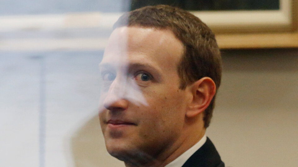 Facebook, 3 milyar Instagram fotoğrafıyla ne yaptı?