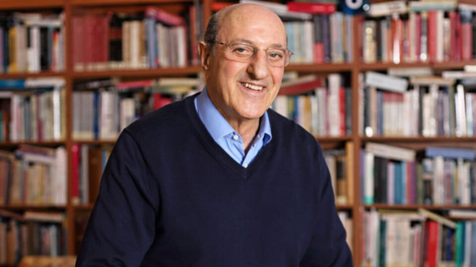 İlhan Kesici kimdir?