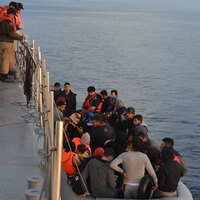 İzmir’de kaçak göçmen operasyonu