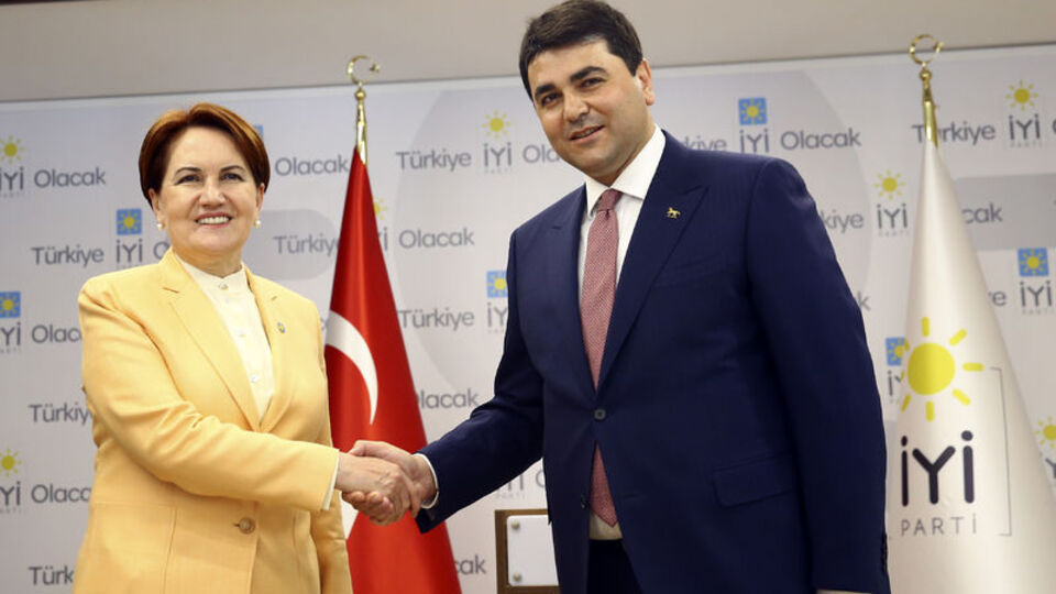 Akşener'den DP'ye ziyaret