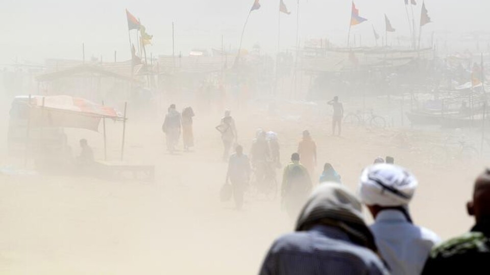 Hindistan'da kumdan felaket: Ölü sayısı 150'ye yükseldi!