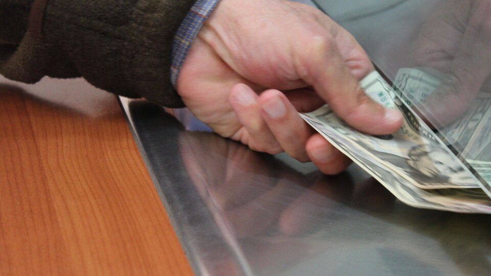 Dolar yeniden 4.20 liranın üzerinde