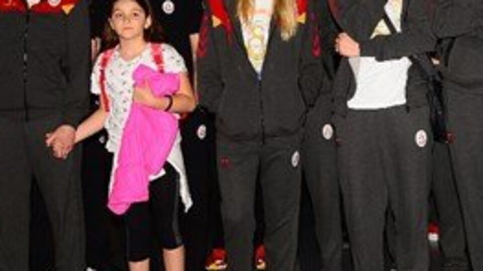 Başkan Cengiz'den kadın voleybolculara moral