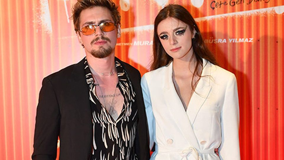 Yeni sevgilisiyle el ele