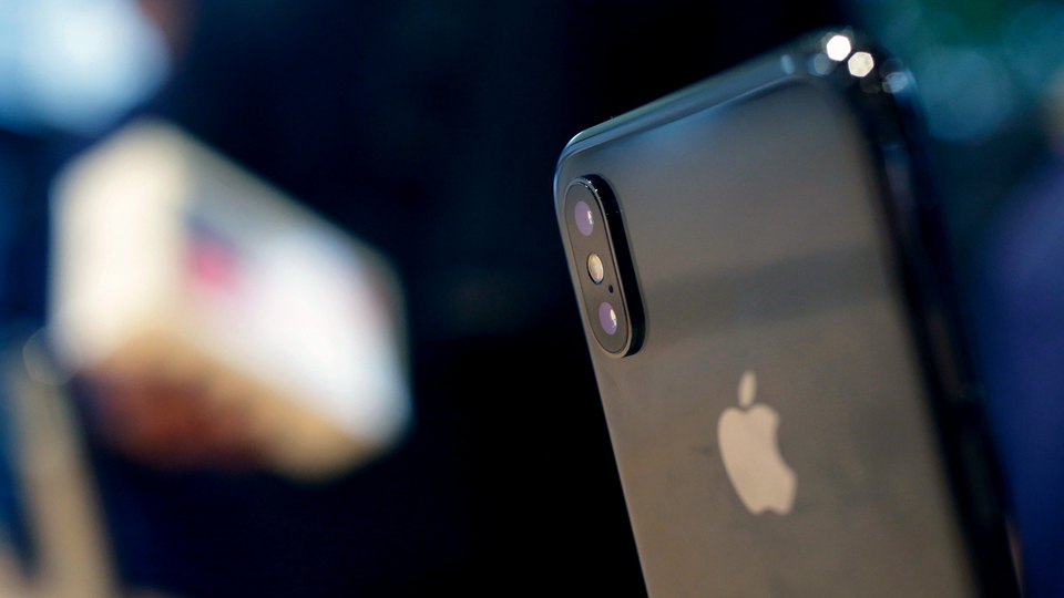 Analizler yalan çıktı! iPhone X hepsine fark attı!