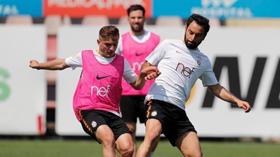 Aslan Akhisar'a hazırlanıyor