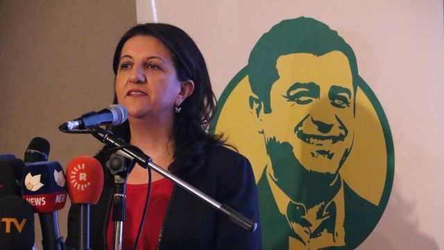 HDP Cumhurbaşkanı adayı olarak Selahattin Demirtaş'ı gösterdi
