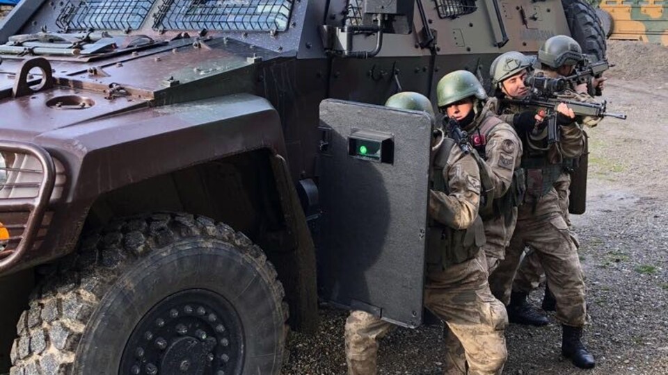 Van'da PKK-KCK operasyonunda 14 zanlı tutuklandı