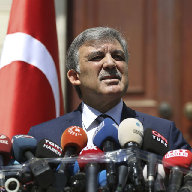 Abdullah Gül'den Hulusi Akar'ın ziyaretine ilişkin açıklama