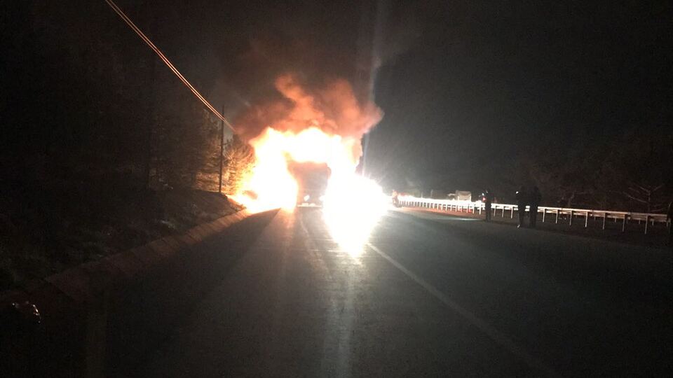 Yolcu otobüsü alev alev yandı