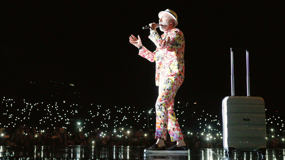 Dino Merlin: Şarkılarımda acı verecek derecede dürüstüm