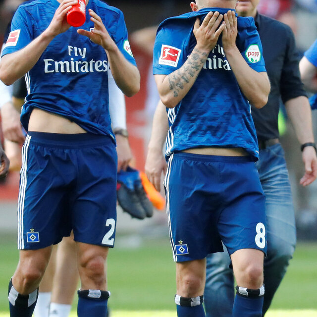 Hamburg adım adım düşüyor!