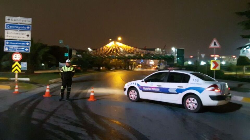 İstanbul'da bazı yollar trafiğe kapatıldı