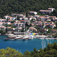 Önce yemek ve eğlence sonra da bedava tatil!