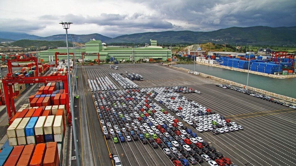 İhracat 27 aydır aralıksız artıyor