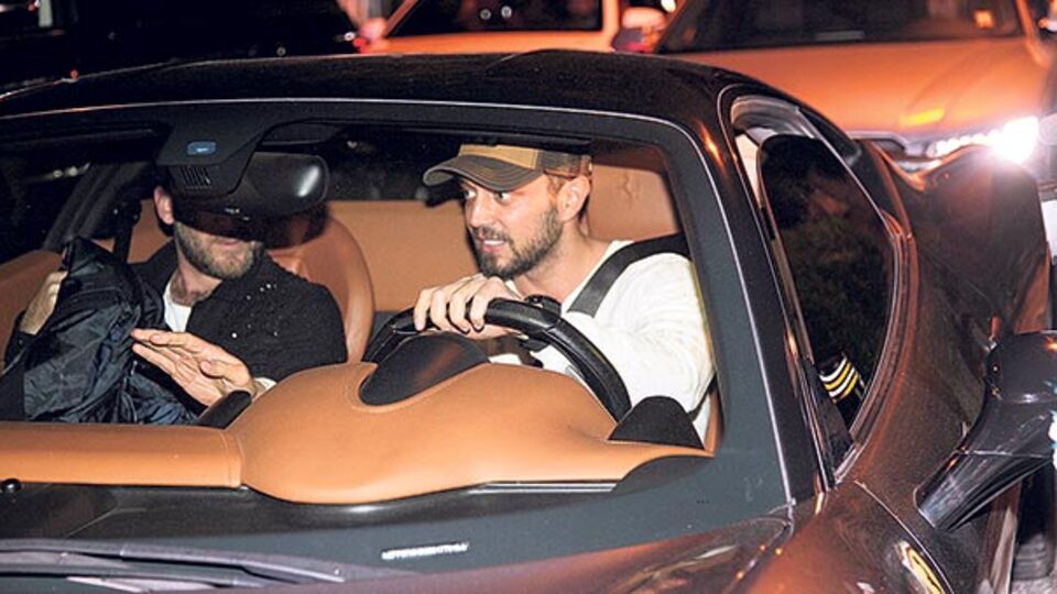 Murat Boz'dan ayrılık acısına Ferrari!