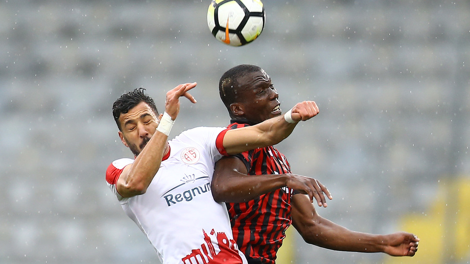 Antalya, Gençler'i ateşe attı