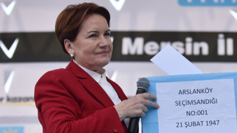 Akşener'den 100 bin imza açıklaması