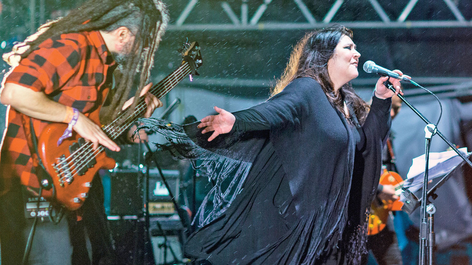 Yağmur altında festival