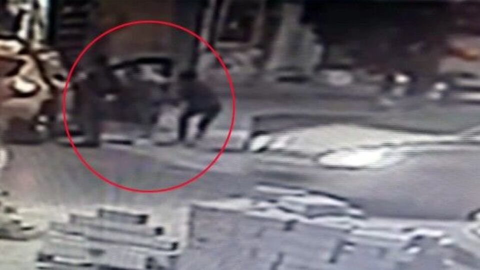 Taksim'de kapkaç şoku!