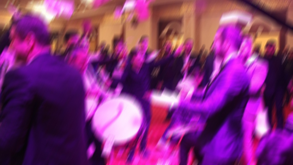 Düğünlerinden dönen gelin ve damat büyük şok yaşadı!