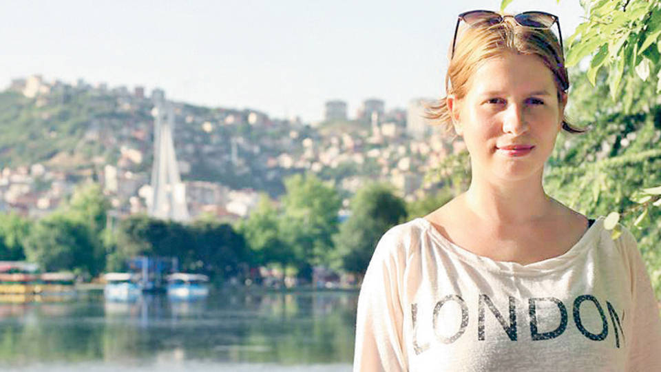 Depresyona girdi, 6 dil öğrendi!