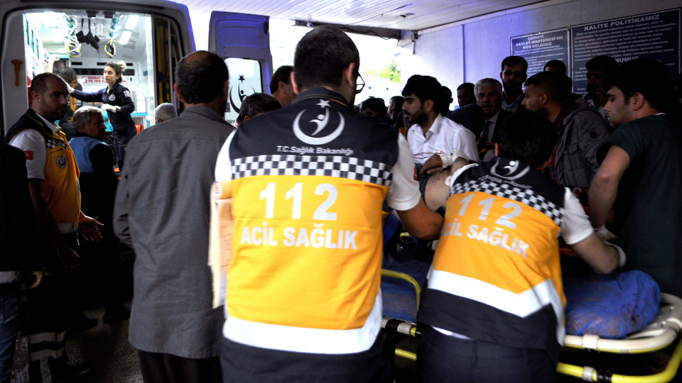 Öğrenci servisi şarampole yuvarlandı: Çok sayıda yaralı