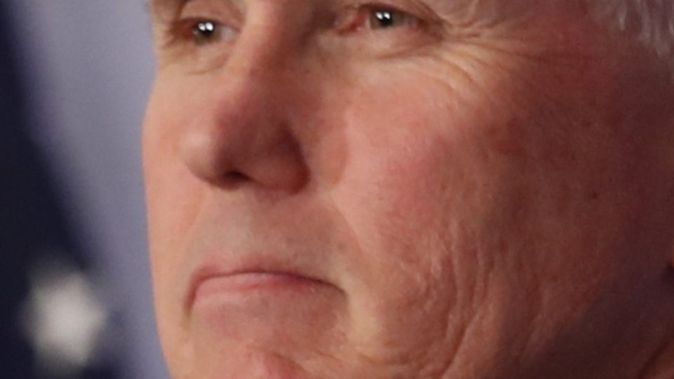 Pence'den Venezuela'ya yaptırım çağrısı