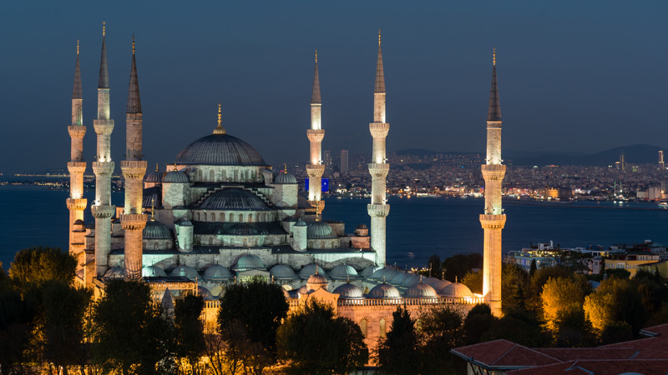 Akşam ezanı saat kaçta okunacak?